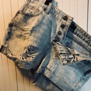 Silvers distresses jean shorts.